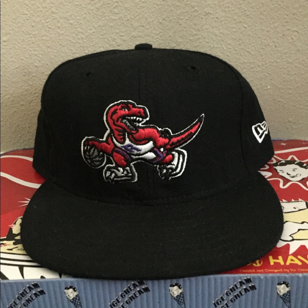 Vintage New Era Toronto Raptors 59 Fifty